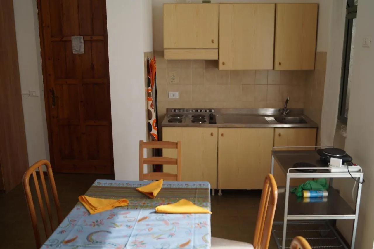 ** Aparthotel Belbea Tourist Resort Balestrino Italië